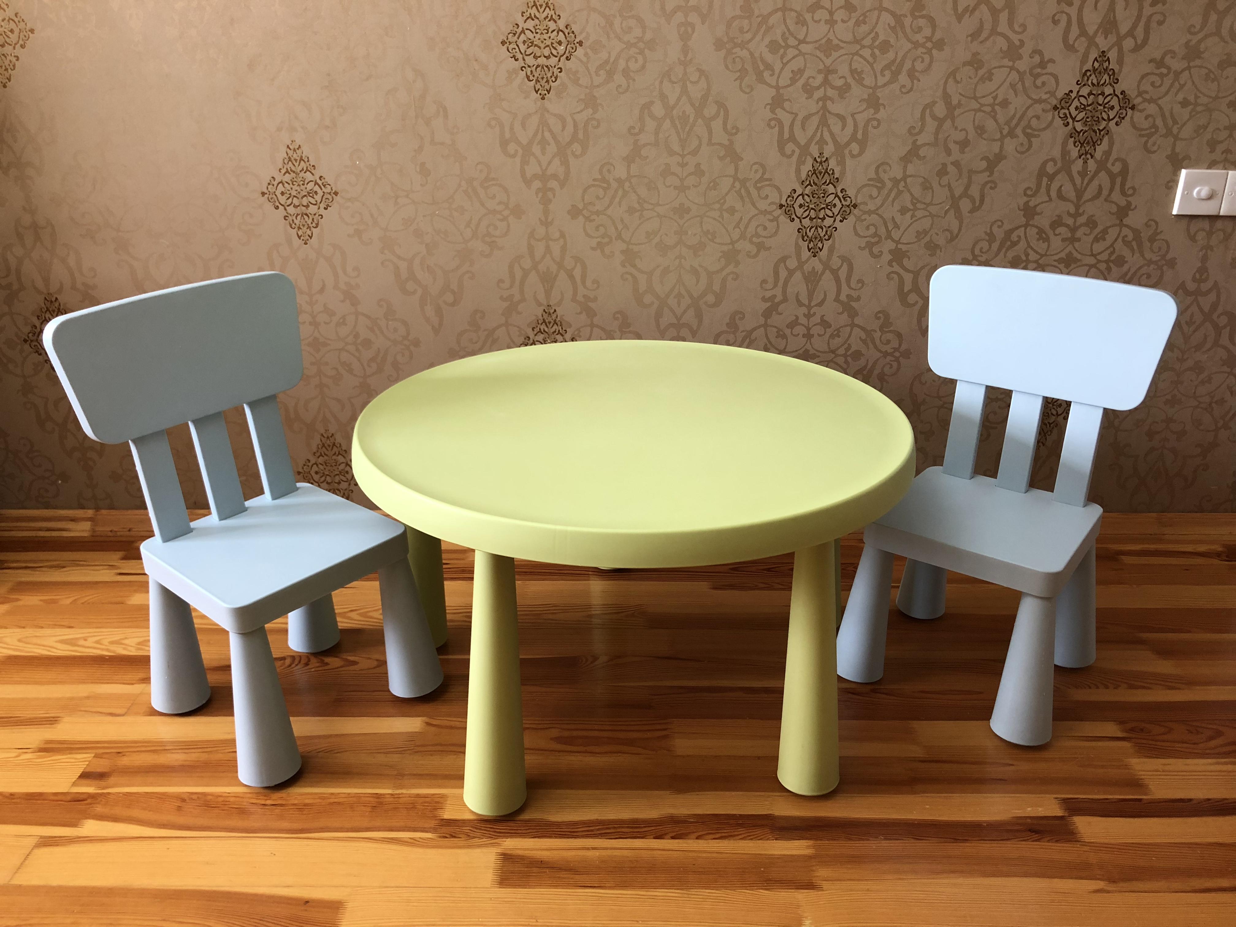 Детский круглый стол со стульчиками